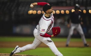 Logra Omar Cruz triunfo en Clase Triple-A
